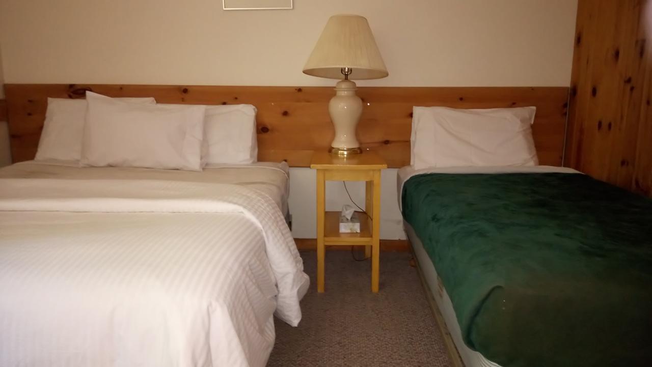 Patterson-Kaye Resort And Spa Брейсбридж Екстериор снимка